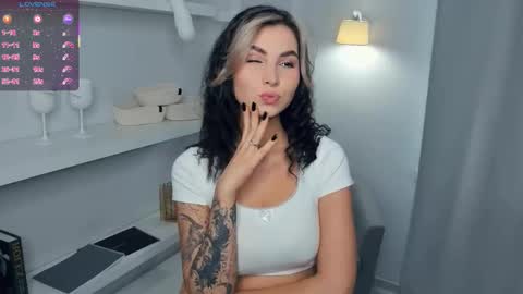 My name is Adele online show from 11/20/25, 07:19