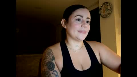 Snapshot of mirandaredd chatting on 06/22/26, 05:48 Miranda online show from 06/22/26, 05:48