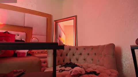 Miranda online show from 02/10/26, 01:04