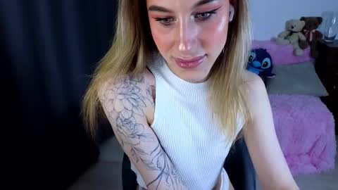 Snapshot of miraraid chatting on 11/14/25, 04:55 miraraid online show from 11/14/25, 04:55