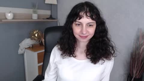 Mira online show from 03/04/26, 06:52