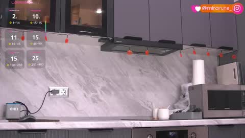 mirarune online show from 10/30/25, 03:02