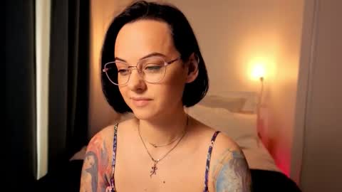 MiraSkyy online show from 09/22/25, 01:02