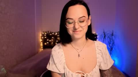 MiraSkyy online show from 12/19/25, 09:00