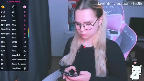 Kira online show from 11/18/25, 08:35