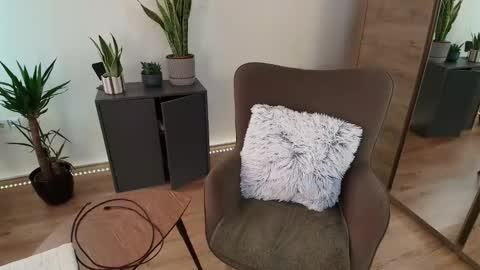 Mirela online show from 03/16/26, 05:44