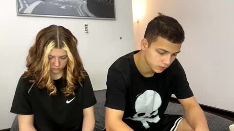 Snapshot of mirelcouple chatting on 02/17/26, 10:12 mirelcouple online show from 02/17/26, 10:12