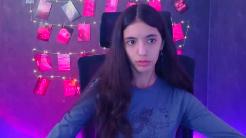Snapshot of miri_miss chatting on 04/01/26, 11:11 Miri online show from 04/01/26, 11:11