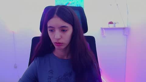 Snapshot of miri_miss chatting on 04/08/26, 11:32 Miri online show from 04/08/26, 11:32