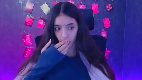 Snapshot of miri_miss chatting on 04/09/26, 11:26 Miri online show from 04/09/26, 11:26
