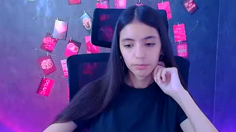 Snapshot of miri_miss chatting on 06/25/26, 11:15 Miri online show from 06/25/26, 11:15