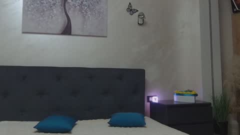 miriam04 online show from 01/13/25, 10:03