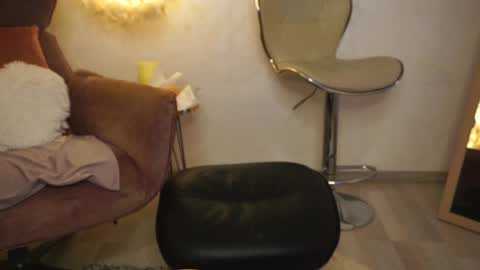 MiriamHazel online show from 12/13/24, 11:34