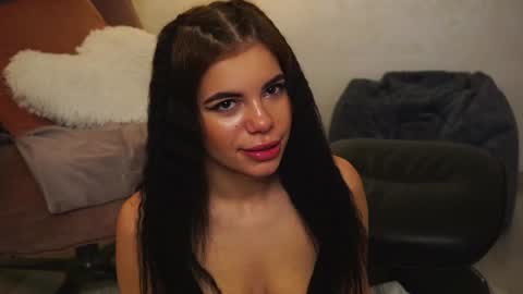 MiriamHazel online show from 12/14/24, 11:39