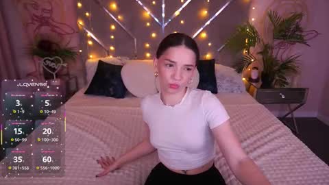 Mira online show from 03/25/26, 01:39