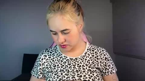 mirilinda online show from 03/24/26, 03:11