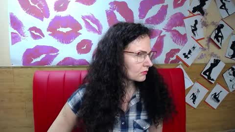 Miroslava Happi online show from 09/19/25, 06:04