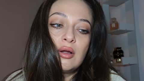 Snapshot of mirrabelleee chatting on 02/04/26, 08:20 Mirrabelle online show from 02/04/26, 08:20