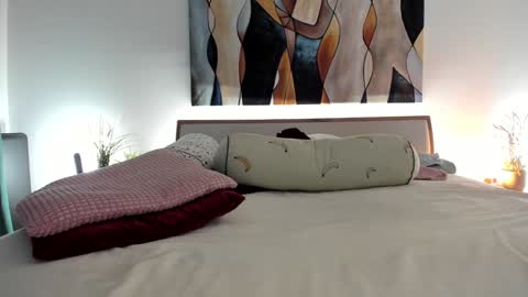 Snapshot of mis_eva chatting on 02/04/26, 07:20 Eva online show from 02/04/26, 07:20