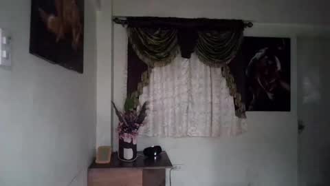 Snapshot of mis_kizzy chatting on 09/24/25, 10:51 its me kizzy online show from 09/24/25, 10:51