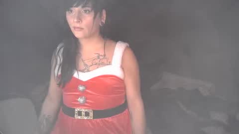 Lulu Valentine online show from 12/14/24, 12:44