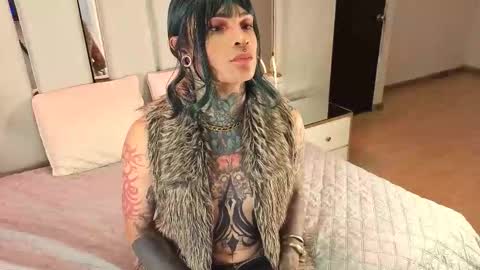     online show from 02/17/26, 02:57