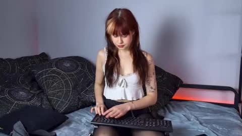 Misa online show from 09/14/25, 01:49