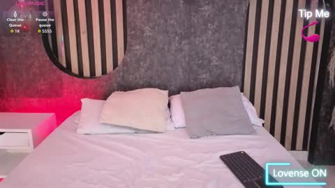 Antonella online show from 11/23/25, 11:43