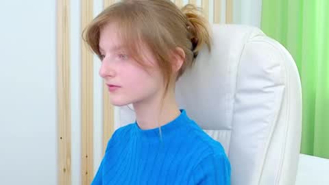 Alisa NONNUDE online show from 03/12/26, 01:17