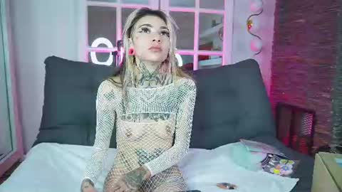 miss___angel online show from 06/13/26, 11:08