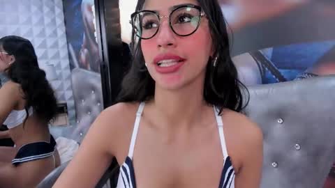 Taylor online show from 09/24/25, 02:37