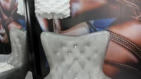 Taylor online show from 10/07/25, 02:31