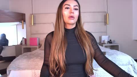 Snapshot of miss__ary_ chatting on 04/18/26, 11:47 miss__ary_ online show from 04/18/26, 11:47