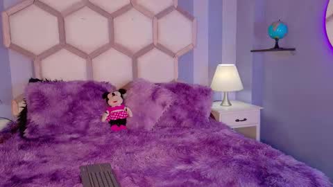 miss__jones_ online show from 03/30/26, 12:39