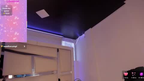 Snapshot of miss__lola chatting on 02/10/26, 09:30 Soy lola online show from 02/10/26, 09:30