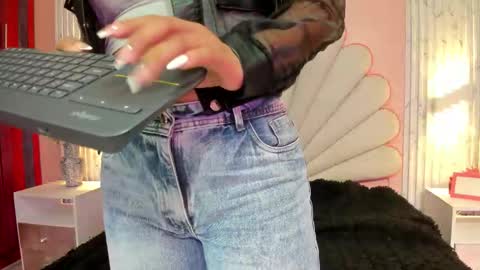 miss__star_ online show from 03/17/26, 01:47