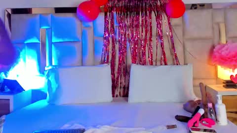 Miss Abigail  online show from 02/15/26, 01:09