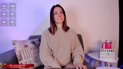 Alexa Sarmiento online show from 12/16/25, 01:05