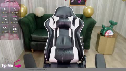 andrea online show from 02/14/25, 02:12