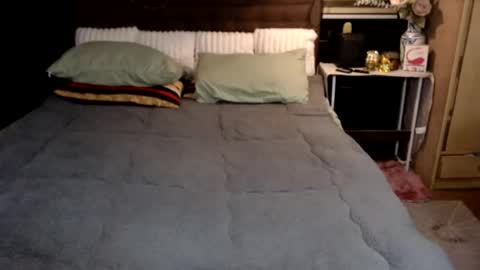 Snapshot of miss_angelic15 chatting on 07/13/26, 11:46 miss angelic15 online show from 07/13/26, 11:46