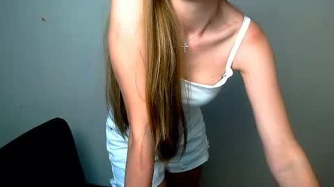 Snapshot of miss_angelina_ chatting on 07/07/26, 07:23 Angelina online show from 07/07/26, 07:23