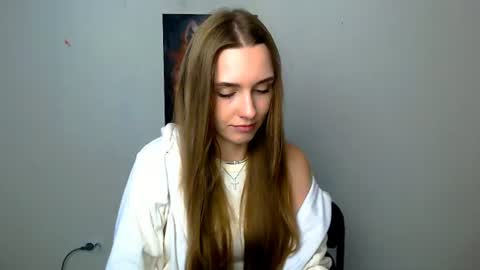 Snapshot of miss_angelina_ chatting on 07/30/26, 06:01 Angelina online show from 07/30/26, 06:01