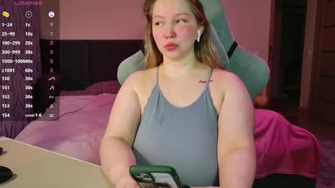 Snapshot of miss_anna909 chatting on 10/10/25, 05:56 Anna online show from 10/10/25, 05:56