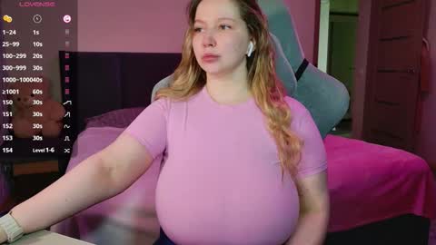 Snapshot of miss_anna909 chatting on 10/15/25, 11:32 Anna online show from 10/15/25, 11:32