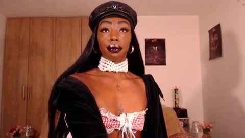 Snapshot of miss_ariaa chatting on 09/11/25, 11:27 Aria Diaz online show from 09/11/25, 11:27