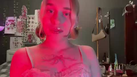 Anya online show from 07/17/26, 10:25