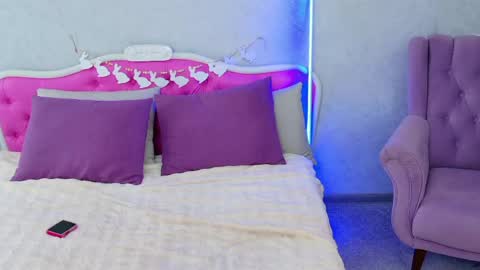 Kris online show from 04/21/26, 02:26