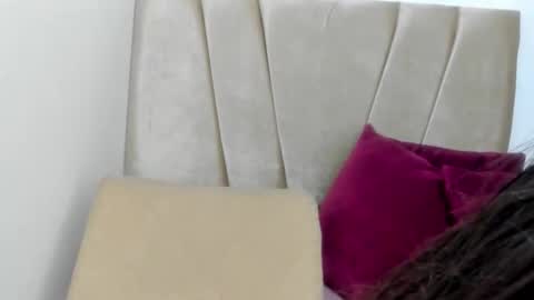 miss_big_ass21 online show from 10/24/25, 10:50