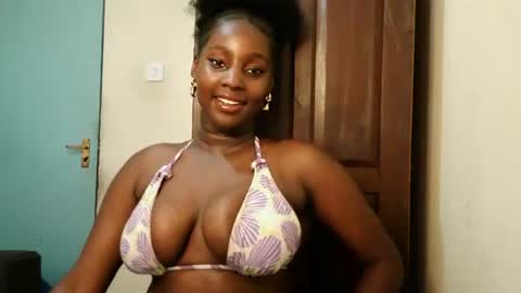 Snapshot of miss_boobieliscious1 chatting on 02/14/26, 11:18 miss_boobieliscious1 online show from 02/14/26, 11:18