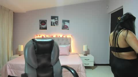 Snapshot of miss_cataleya__ chatting on 05/30/26, 11:40 Cataleya online show from 05/30/26, 11:40